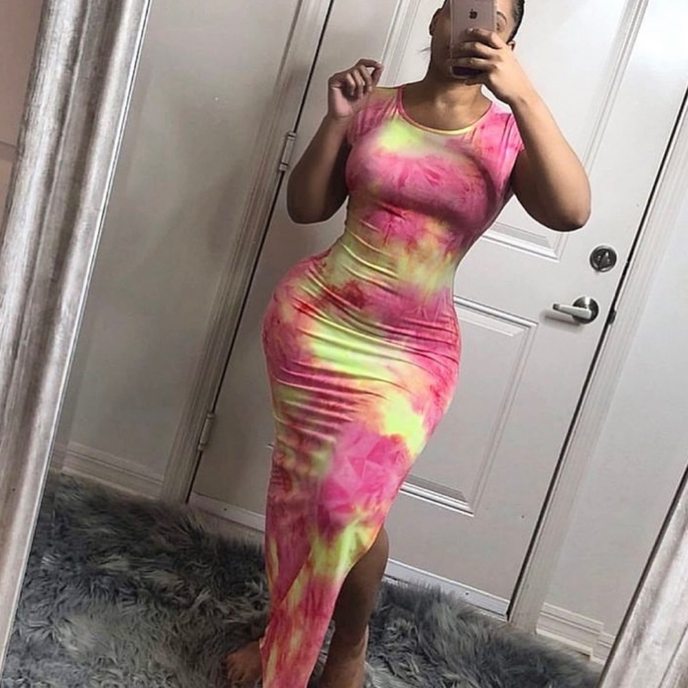 Women’s Tie Dye Maxi Dress